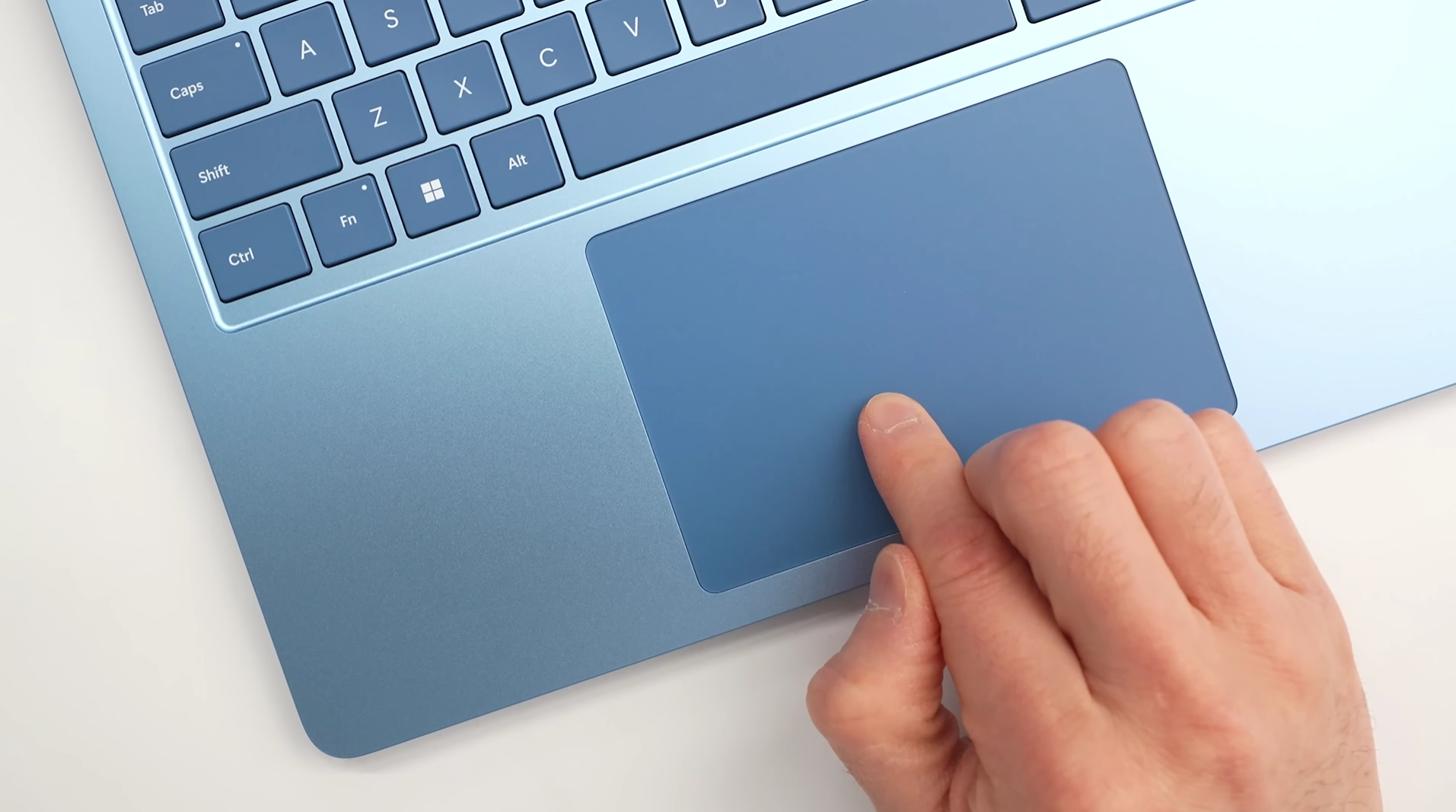 I laptop MS Surface hanno alcuni dei migliori touchpad aptici