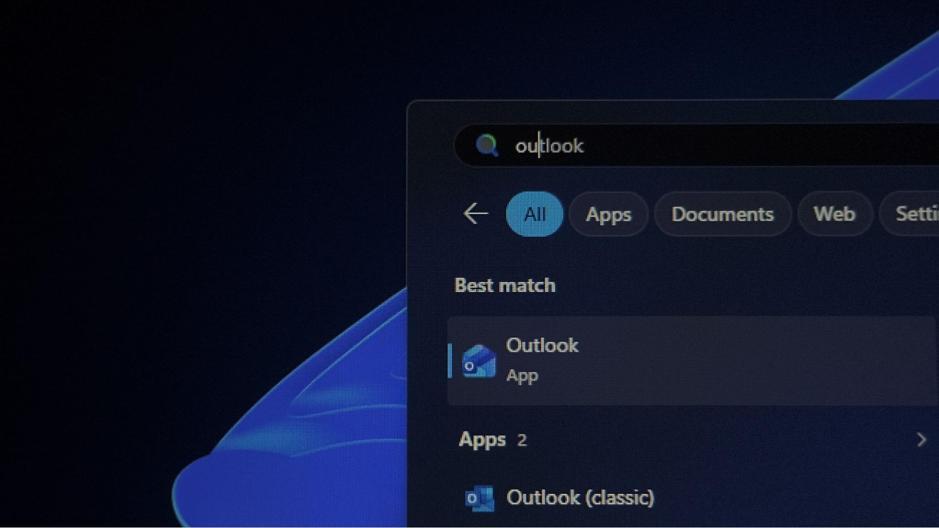 New Outlook remains slower than Classic, but the notification issue has improved under MS